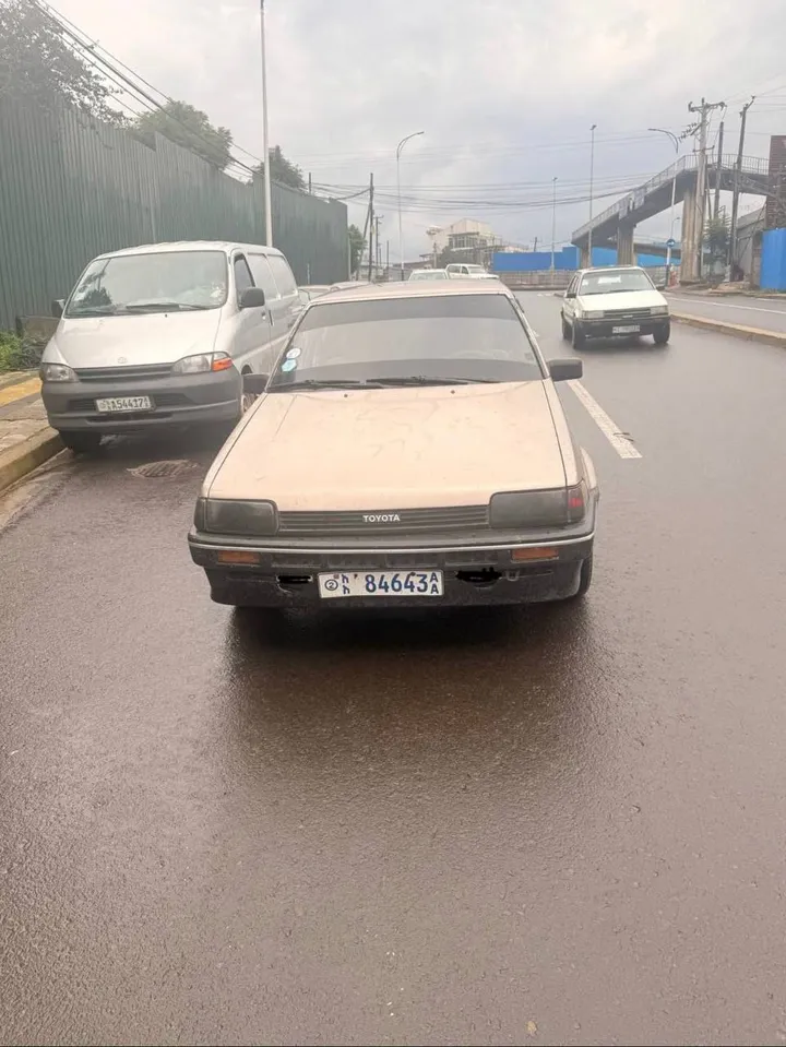 Toyota Car Model 1985 – photo 3