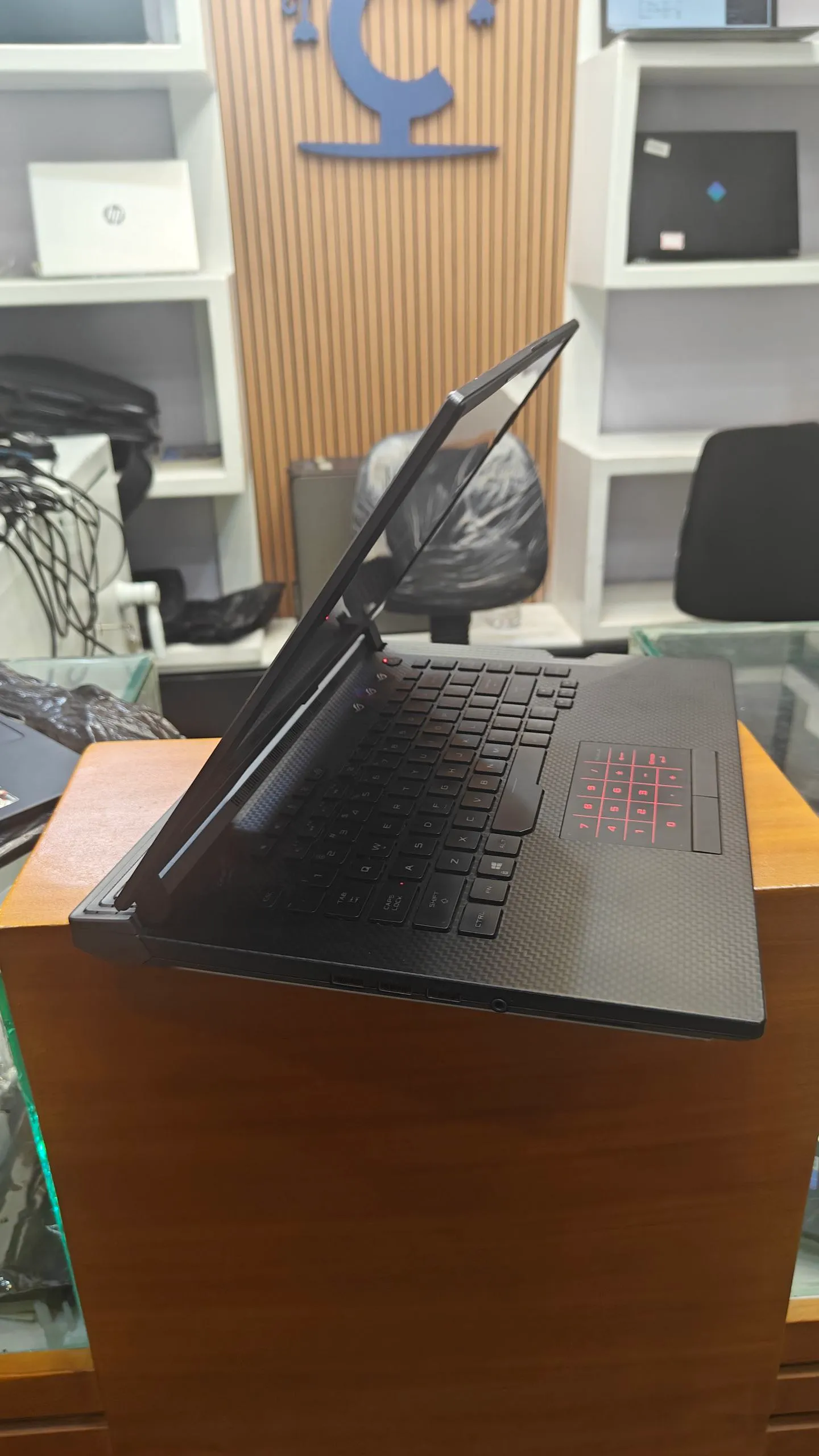 ASUS ROG Strix i7 RTX 2060 Gaming Laptop – photo 4