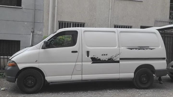 Toyota Hiace Cargo Van 2003 – photo 5