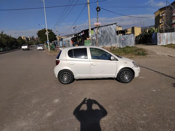 Toyota Vitz 2004 Automatic – photo 5