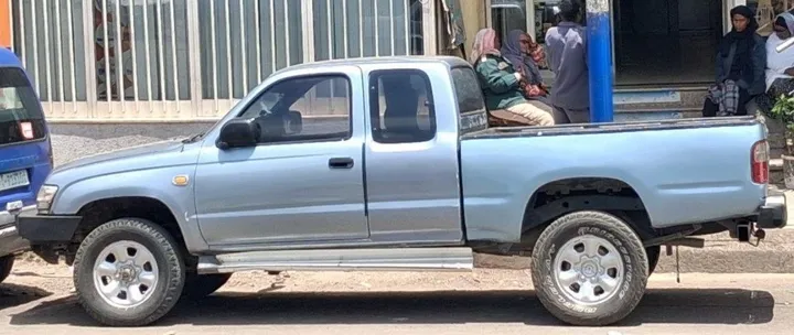 Toyota Hilux Hard Body 2003 Manual – photo 3