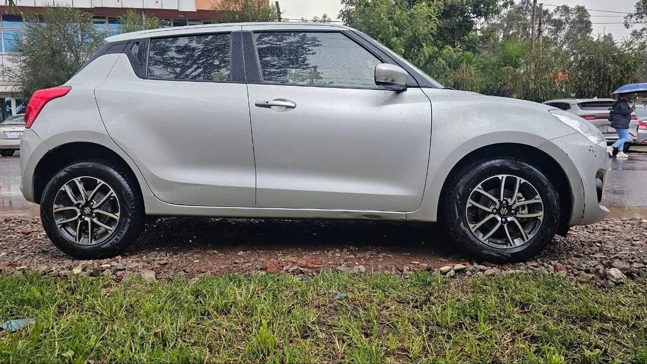 Suzuki Swift 2021 Automatic – photo 5