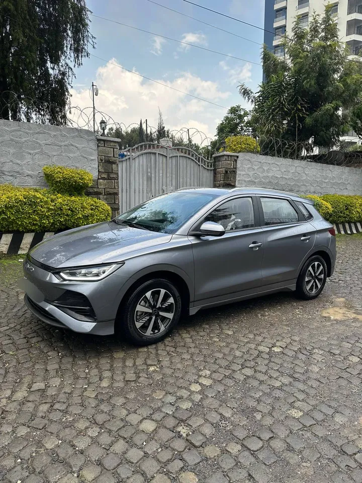 BYD E2 2025 Hatchback – photo 7