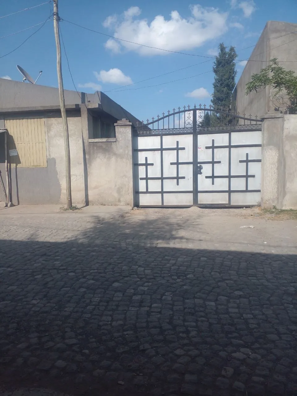 500 sqm Commercial Property in Ayat – photo 4