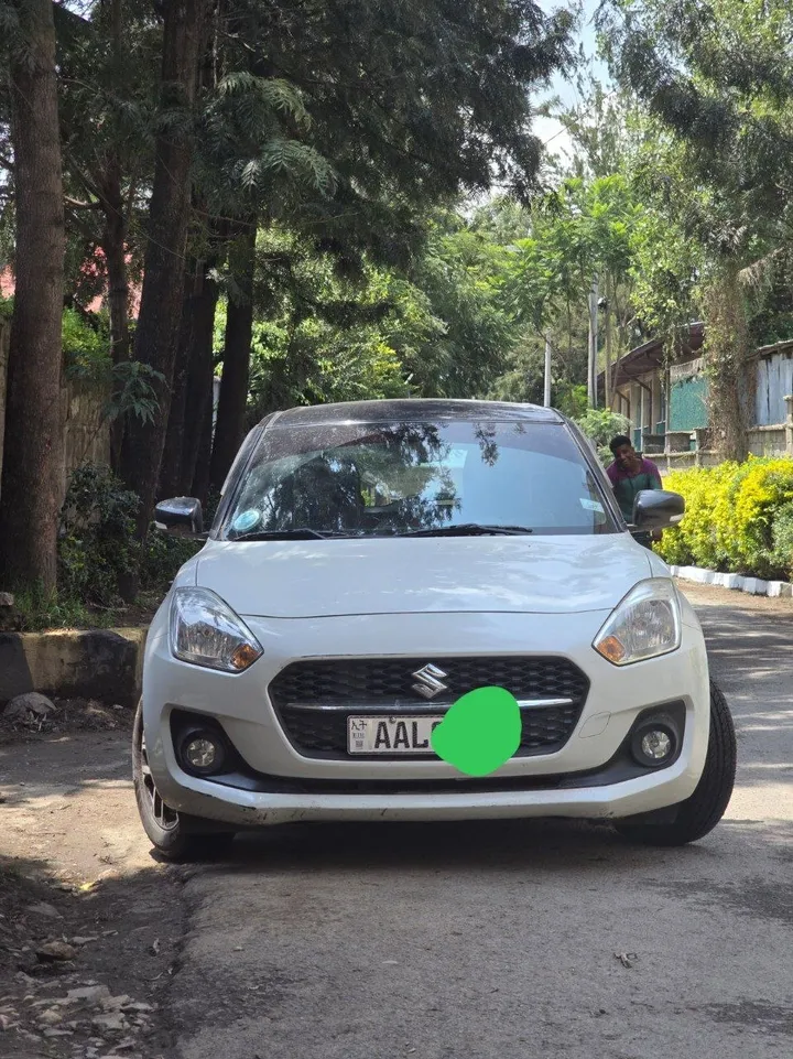 Suzuki Swift 2022 Automatic – photo 3