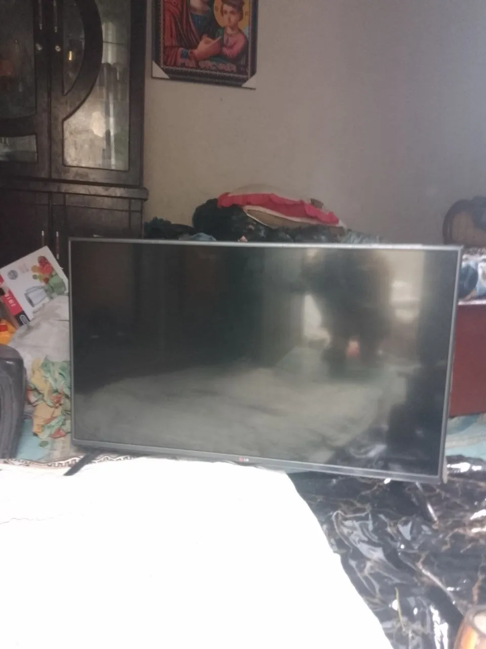32 Inch Smart TV with Amplifier Stand – photo 3
