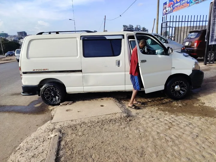 Toyota Hiace D4D Van 2008 – photo 8