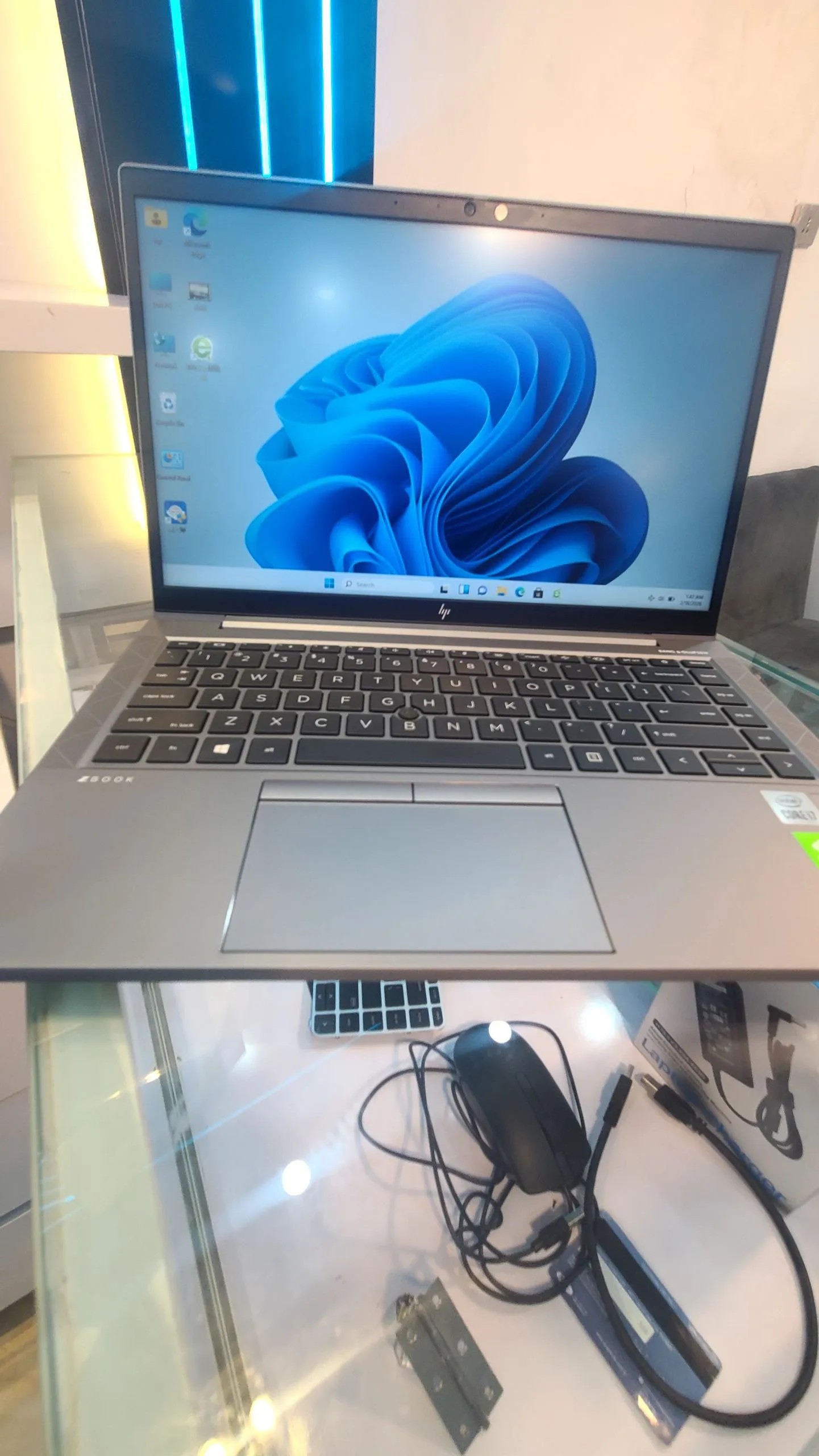 HP Zbook Workstation i7 16GB 512GB – photo 4