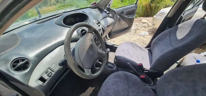 Toyota Vitz 2001 – photo 7