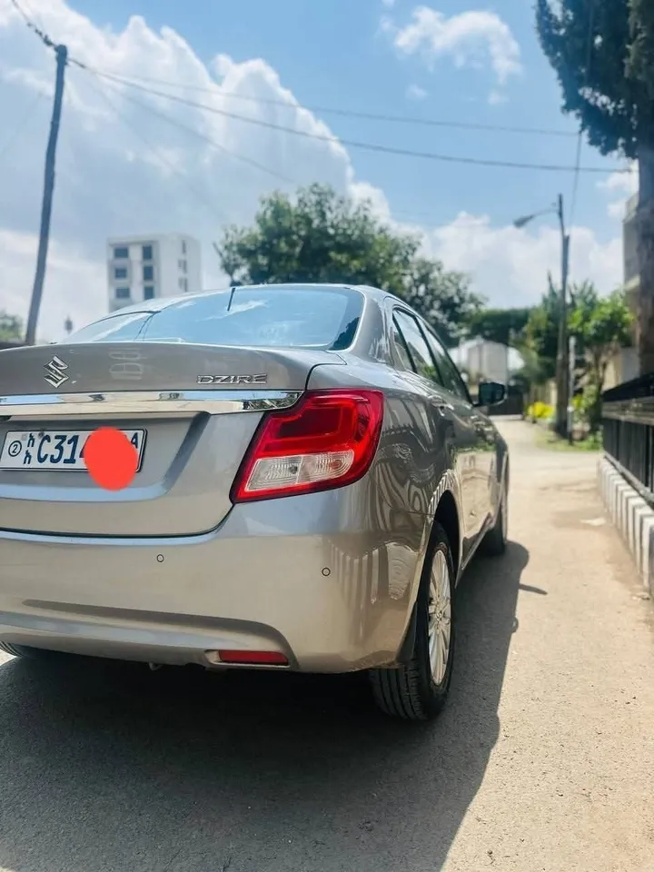 Suzuki Dzire 2022 Automatic – photo 4