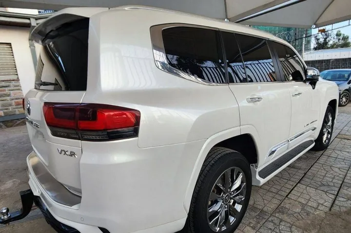 Toyota Land Cruiser VXR 2023 – photo 6