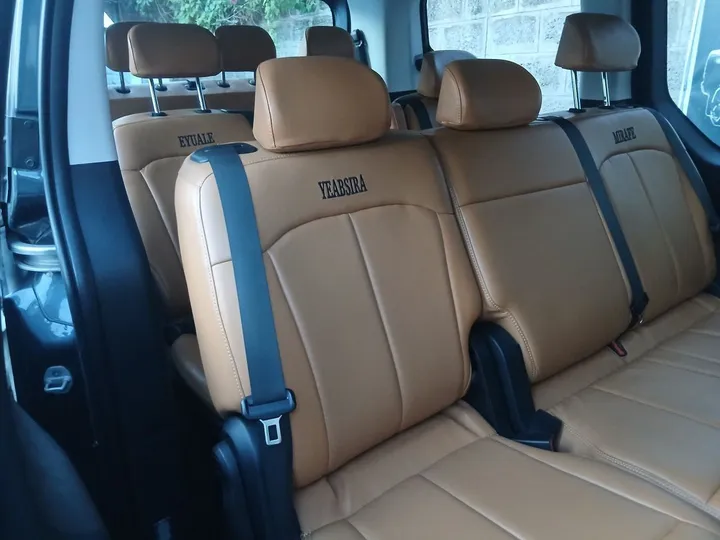 Hyundai Staria 2023 Automatic – photo 7