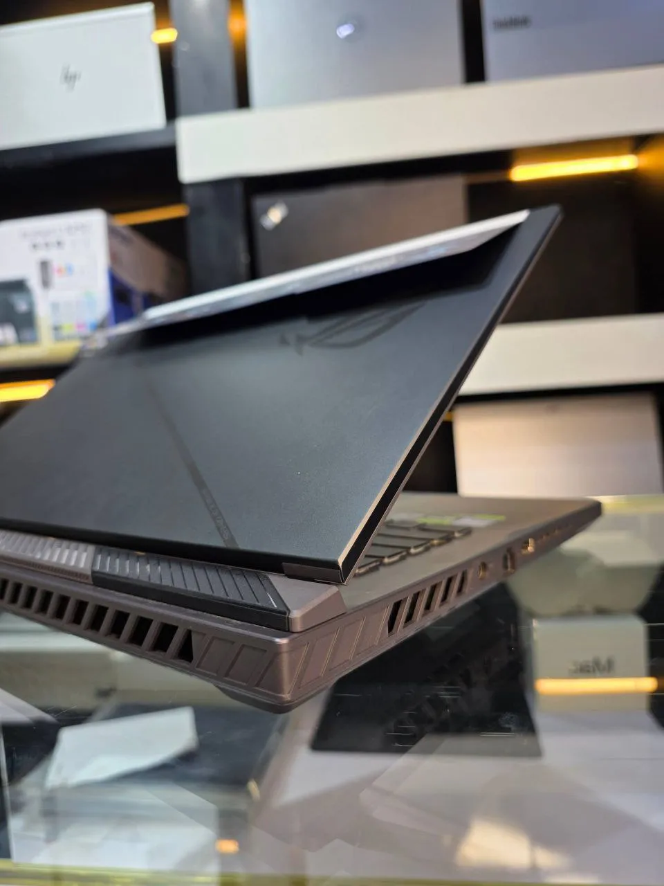 ASUS ROG Strix i9 RTX 4060 Laptop – photo 4