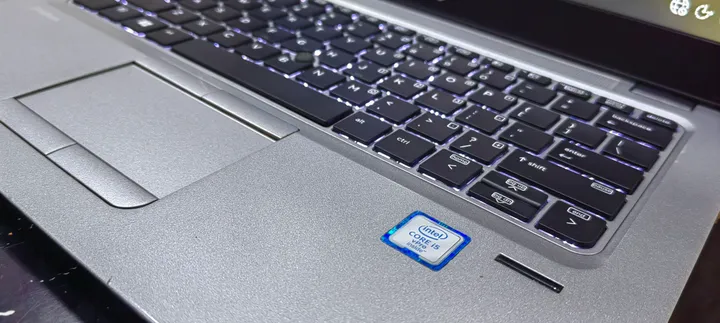 HP EliteBook 820 G3 i5 Laptop – photo 5