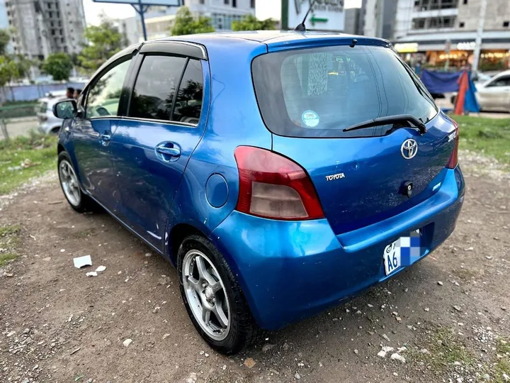 Toyota Yaris Compact 2008 – photo 5