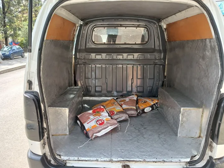 Toyota D4D Half Van 2006 – photo 5