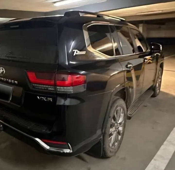 Toyota Land Cruiser VXR 2023 – photo 9