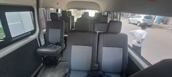 Toyota HiAce High Roof 2019 – photo 6