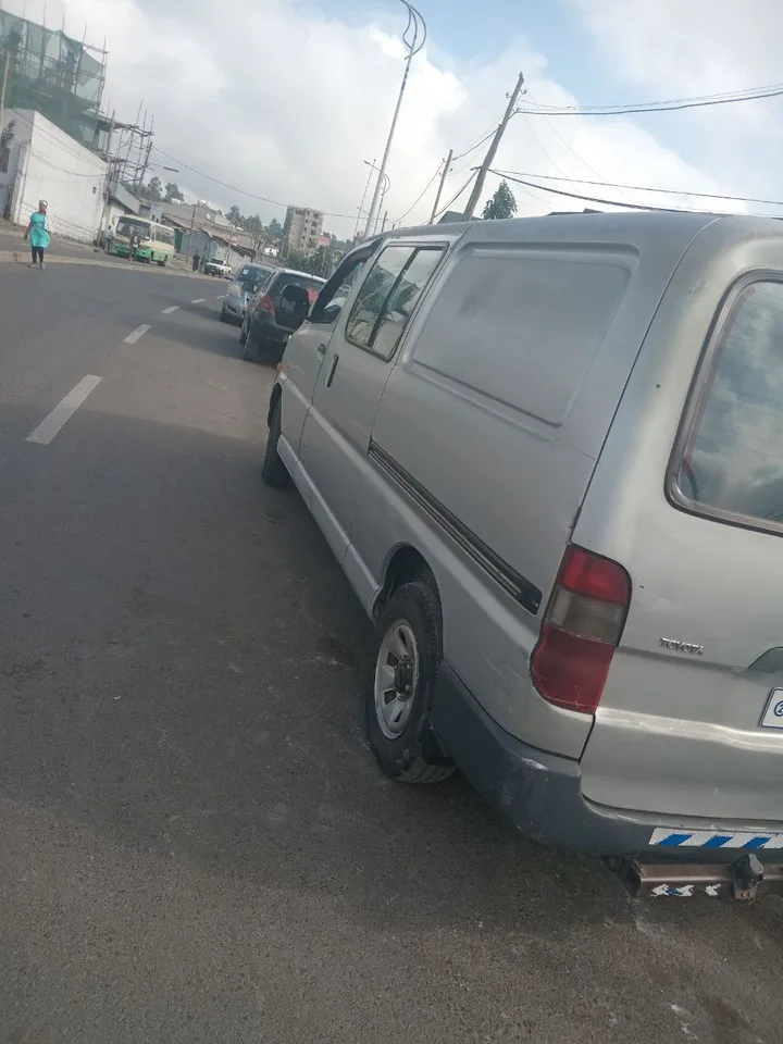 Toyota D4D Van 2006 – photo 8
