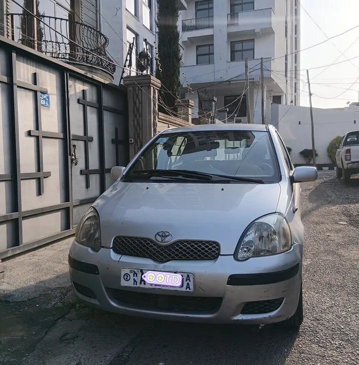 Toyota Vitz Yaris 2004 Manual – photo 3