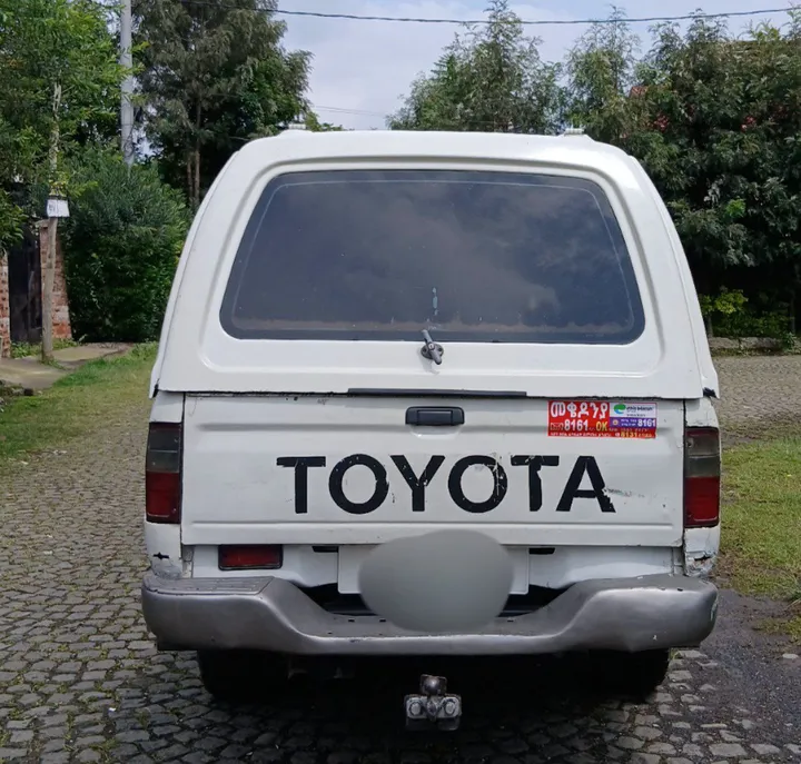 Toyota Hilux D4D 2003 Manual – photo 8