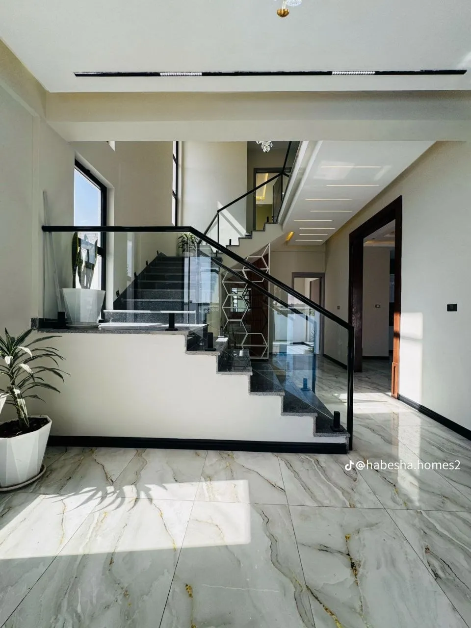 Luxury House for Sale in Jakros – photo 9