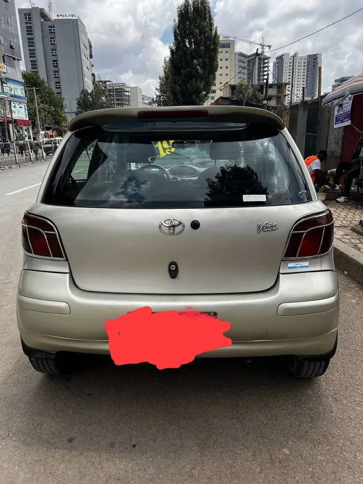 Toyota Vitz 2002 Automatic – photo 3