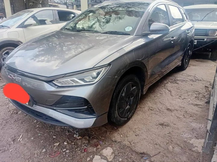 BYD E2 Electric 2024 – photo 3