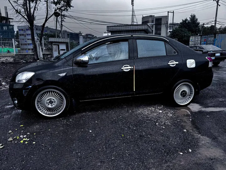 Toyota Yaris Sedan 2008 – photo 3