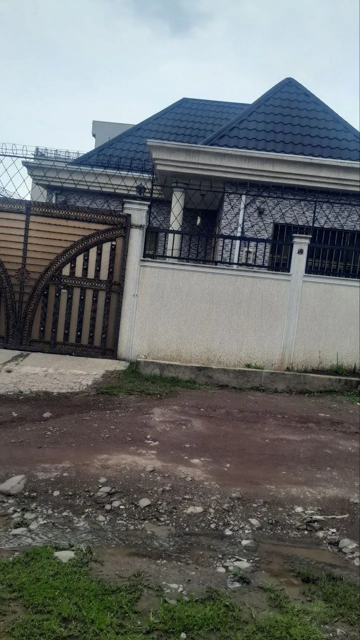 3-Bedroom House for Sale in Ayat – photo 3