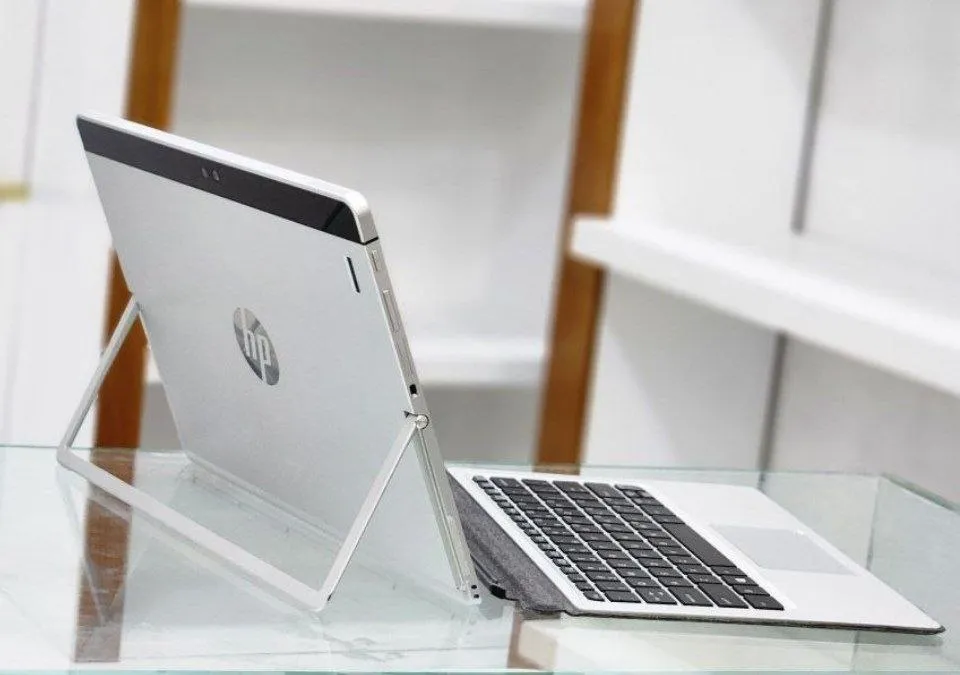 HP Elite X2 Detachable Touch Laptop – photo 4