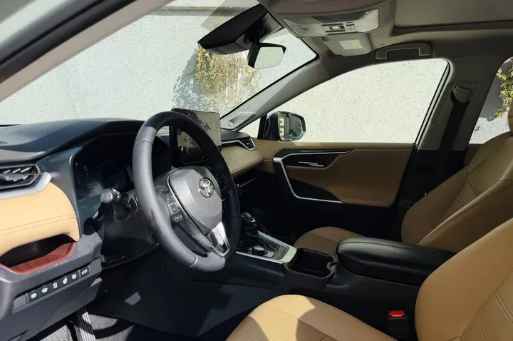 Toyota RAV4 Hybrid 2023 Europe – photo 8