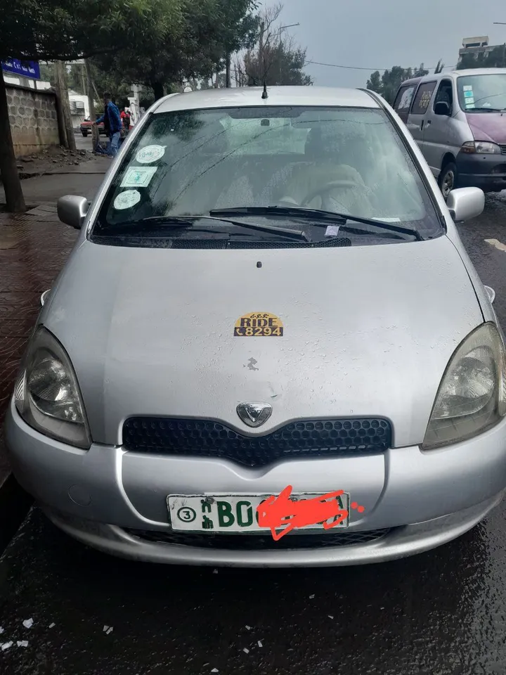 Toyota Vitz 2001 – photo 3