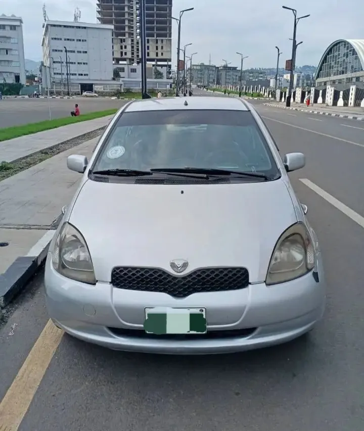 Toyota Vitz 2001 Automatic – photo 4