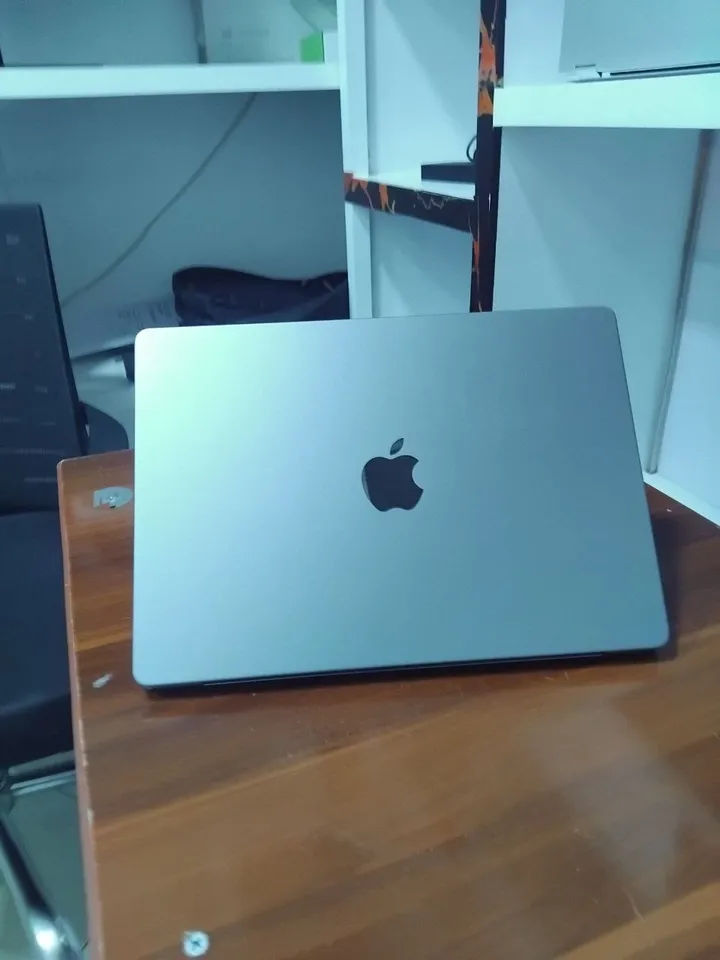 Apple MacBook Pro M1 Pro 14-inch – photo 3