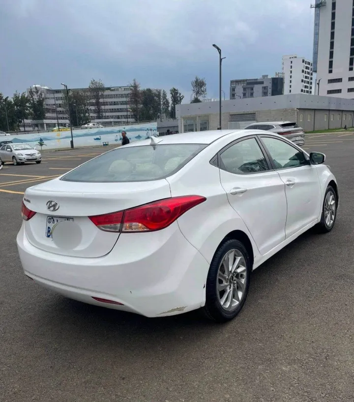 2014 Hyundai Elantra Automatic – photo 6