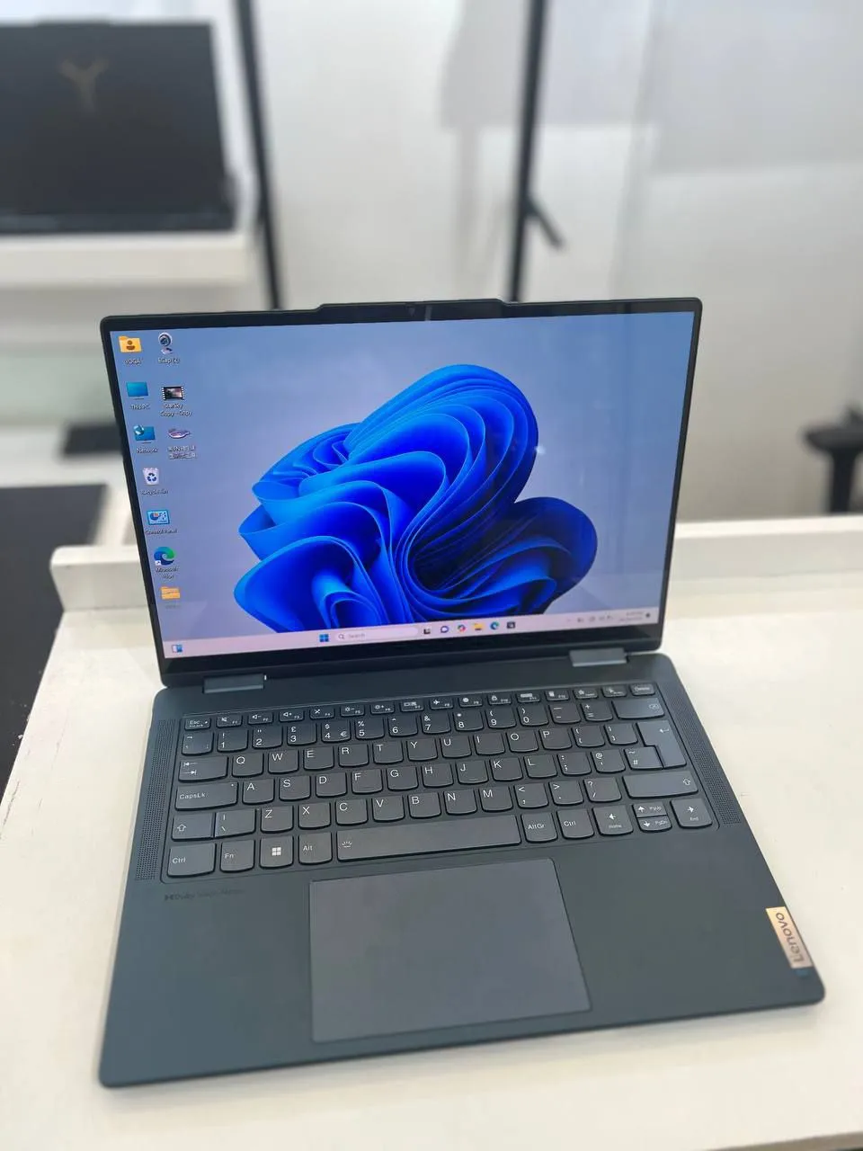 Lenovo Yoga Ultra 7 Laptop – photo 3