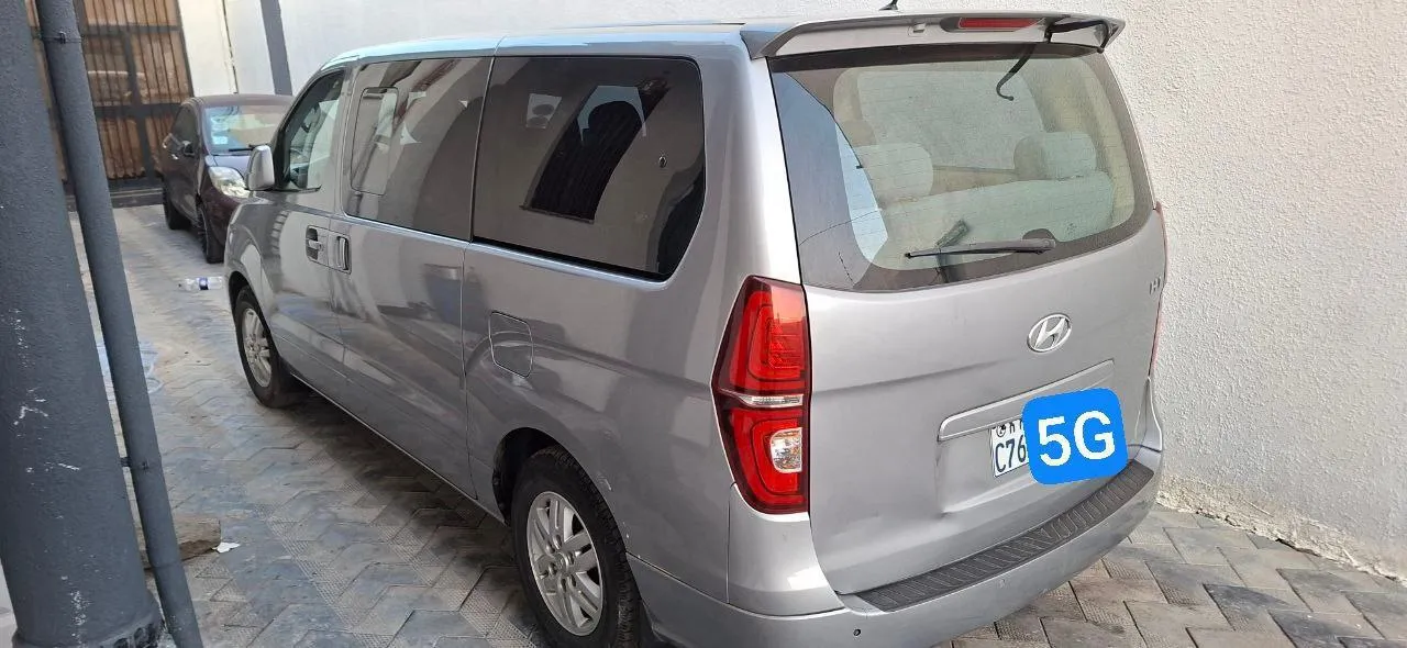 Hyundai H1 Starex 2018 Diesel – photo 6
