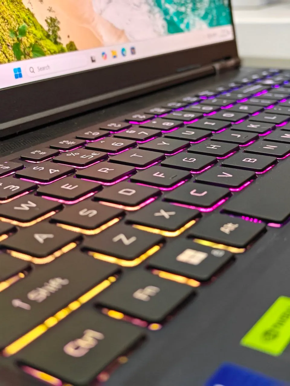 Acer Predator Helion Neo 16 Gaming Laptop – photo 3