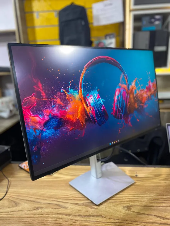 Dell U2723QE 27-inch 4K Monitor – photo 4