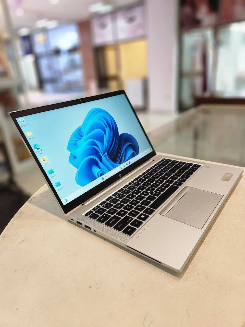 HP EliteBook 840 G8 i5 Laptop – photo 3