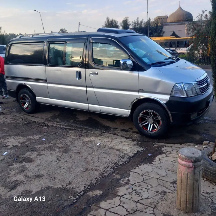 Toyota Dolphin Half Van 2011 – photo 5