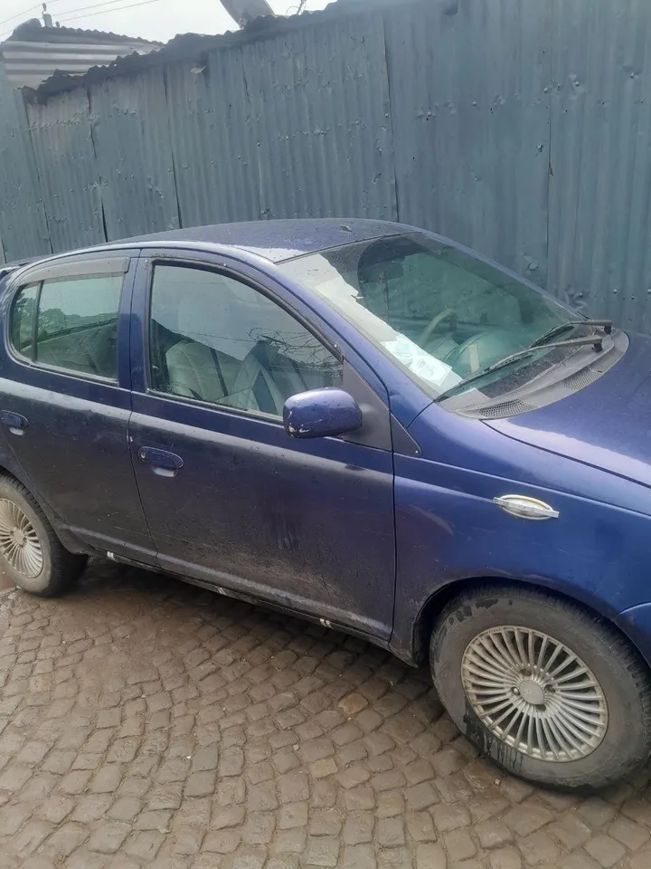 Toyota Vitz 2001 Automatic – photo 5