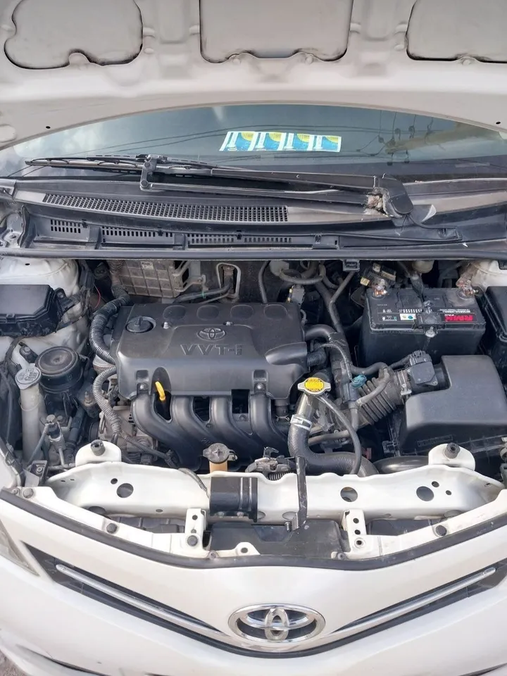 Toyota Yaris 2014 Automatic – photo 9