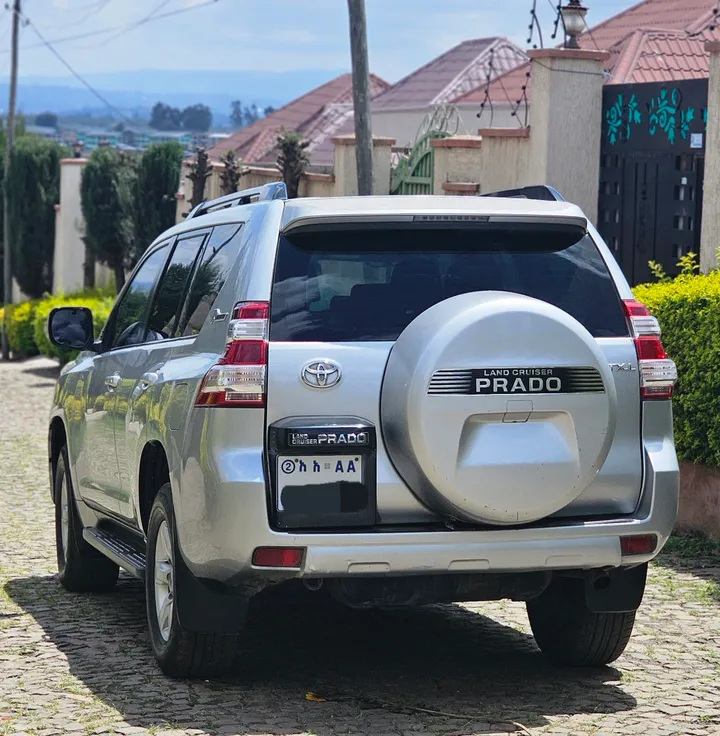 Toyota Land Cruiser Prado 2015 – photo 9