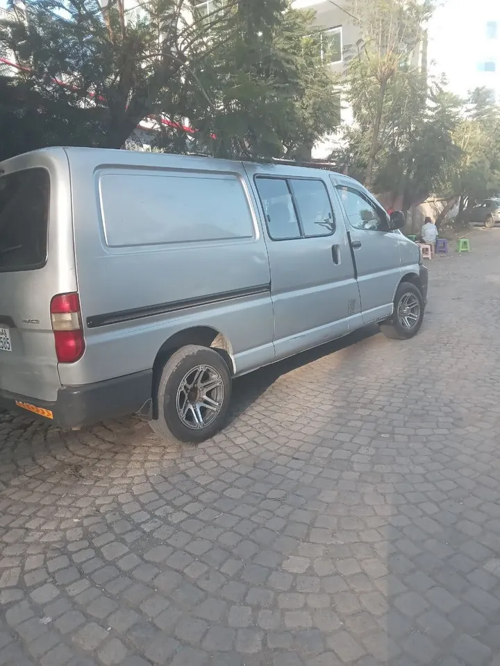 2008 Silver Van C51 – photo 3