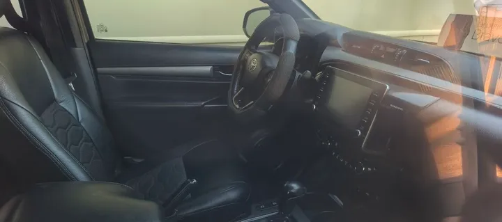 Toyota Hilux Invincible 2021 Diesel – photo 9