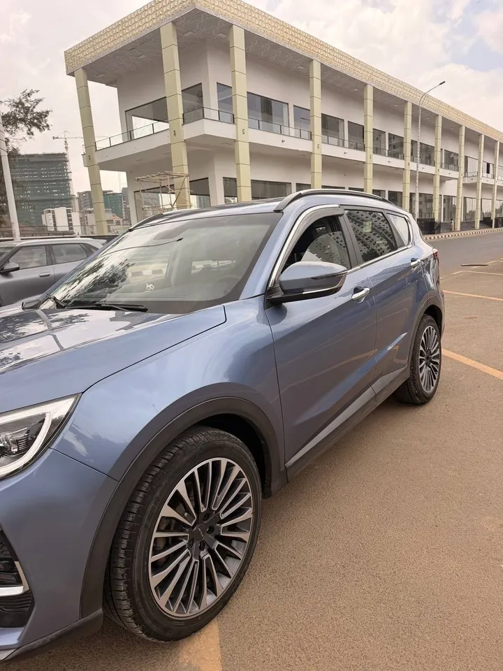 2023 Jetour SUV Automatic – photo 5