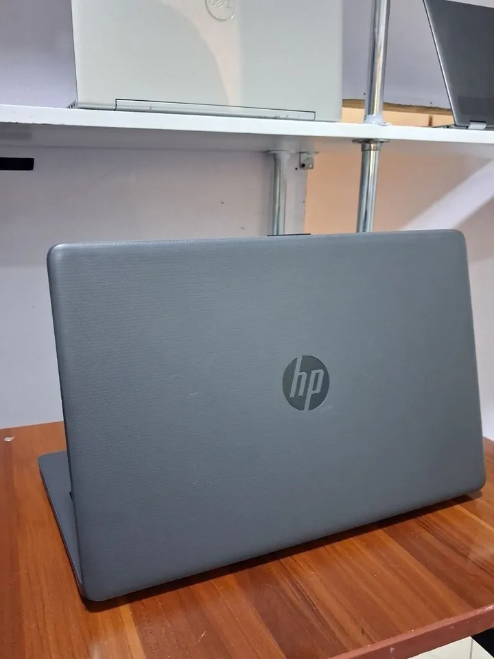 HP 250 G7 Core i7 Laptop – photo 4