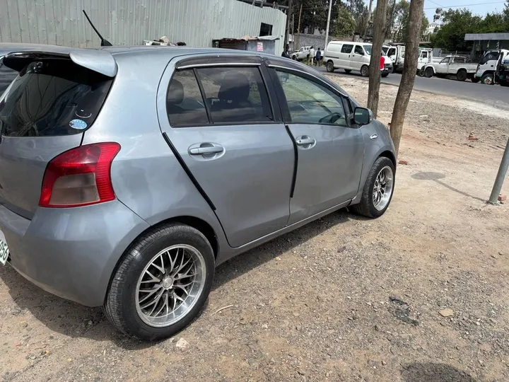 Toyota Compact 2006 Automatic – photo 5
